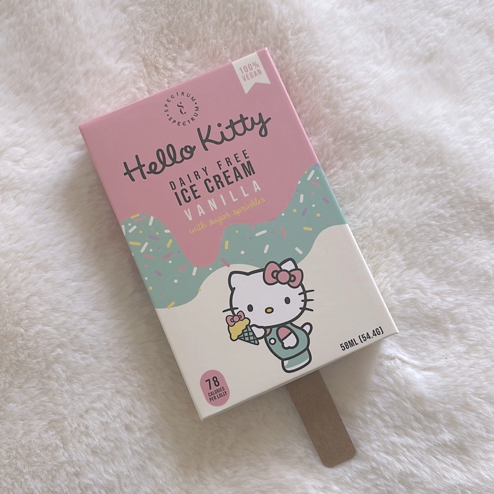 { hello kitty // 3 piece brush set }